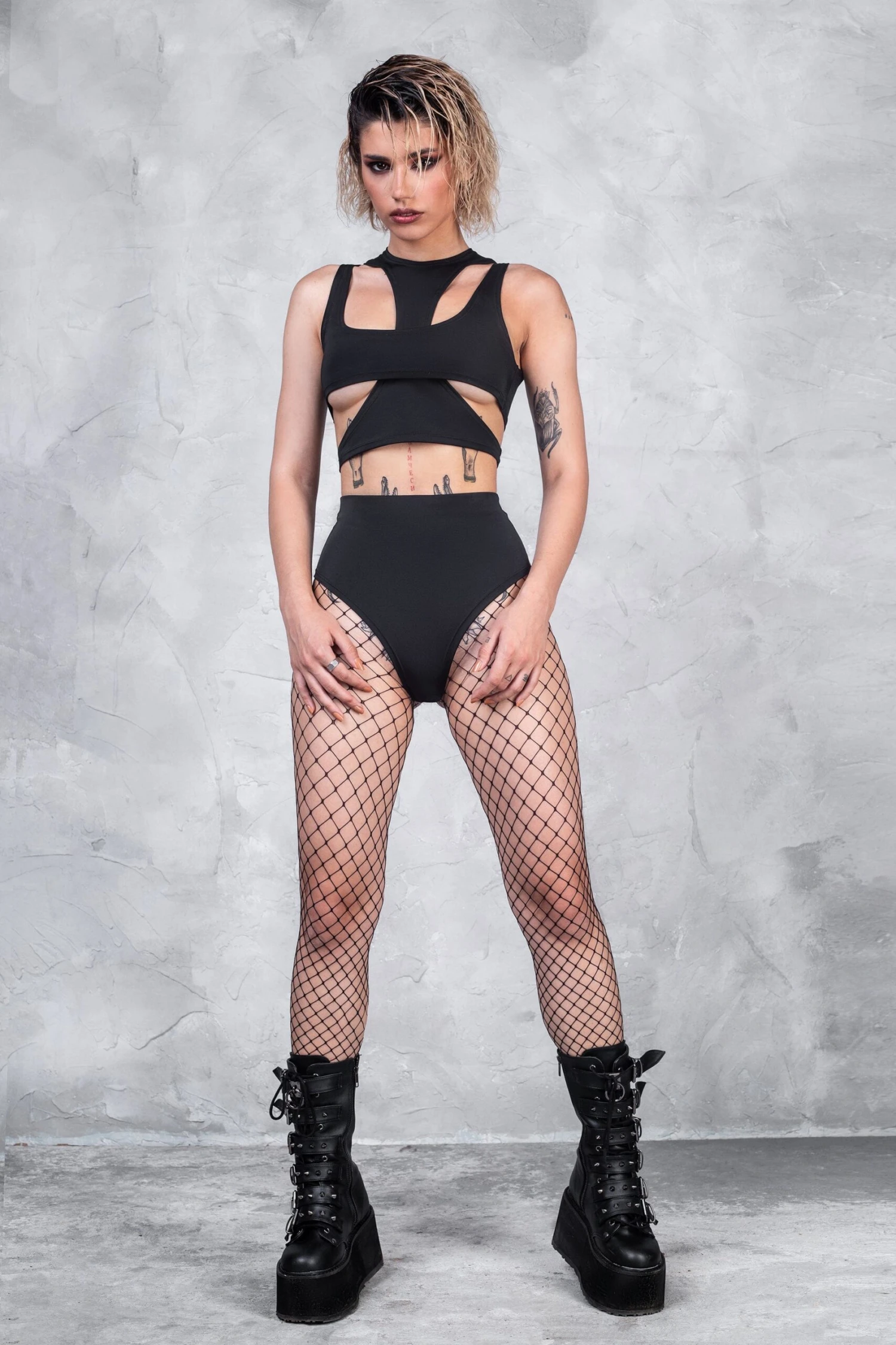 Back To Black Leveled Crop Top 4 Back To Black Leveled Crop Top - Image 4