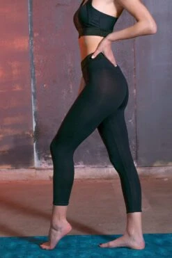 Light Yoga Set -Badinka 4 c8969e34 be9a 4ad0 81b3 c477d0545357