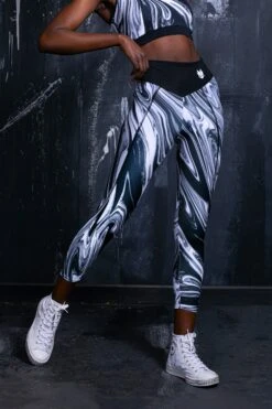 Space Abyss Active Set 12 Space Abyss Active Set -Badinka 6 64fecf3e c10c 44f2 971c ca66bfd6f99a